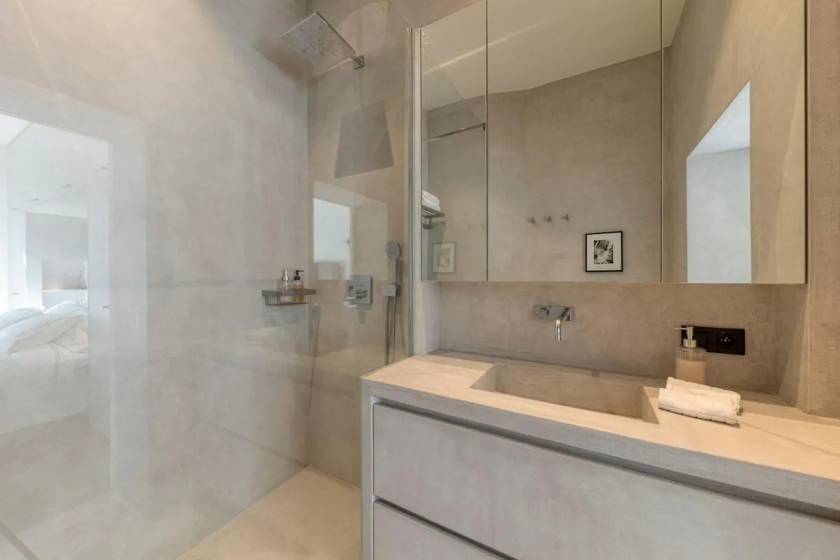Downtown Brussels Splendor Suites III Apartment